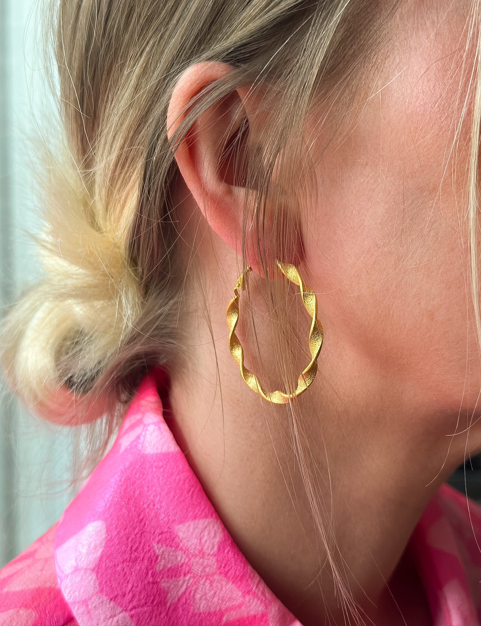 Adrianna creoler guldfarvet